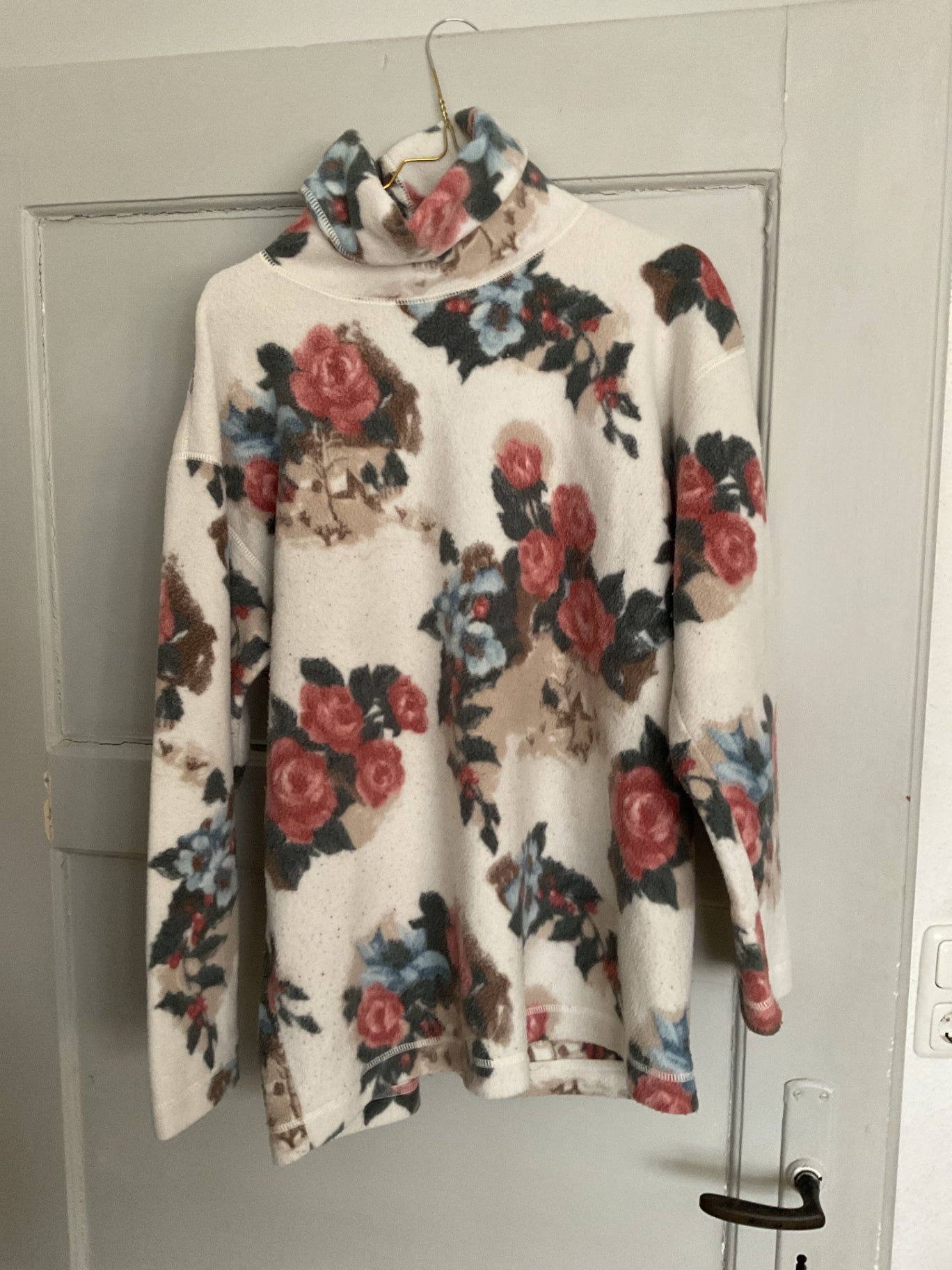 In Sport Pullover 42 Weiß mit Blumenmuster