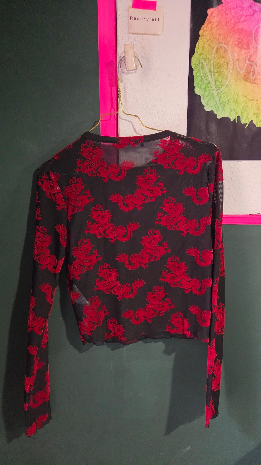 Y2K FB Sister Bluse M Schwarz und Rot mit Drachen Muster