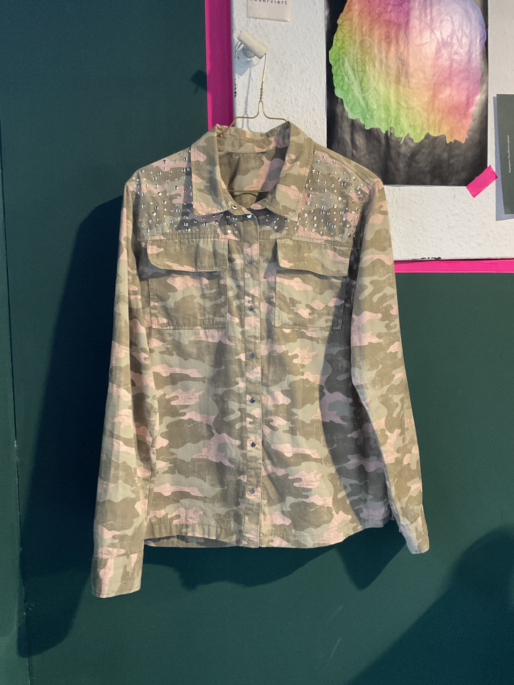 Y2K Camouflage Hemdbluse mit Nieten 