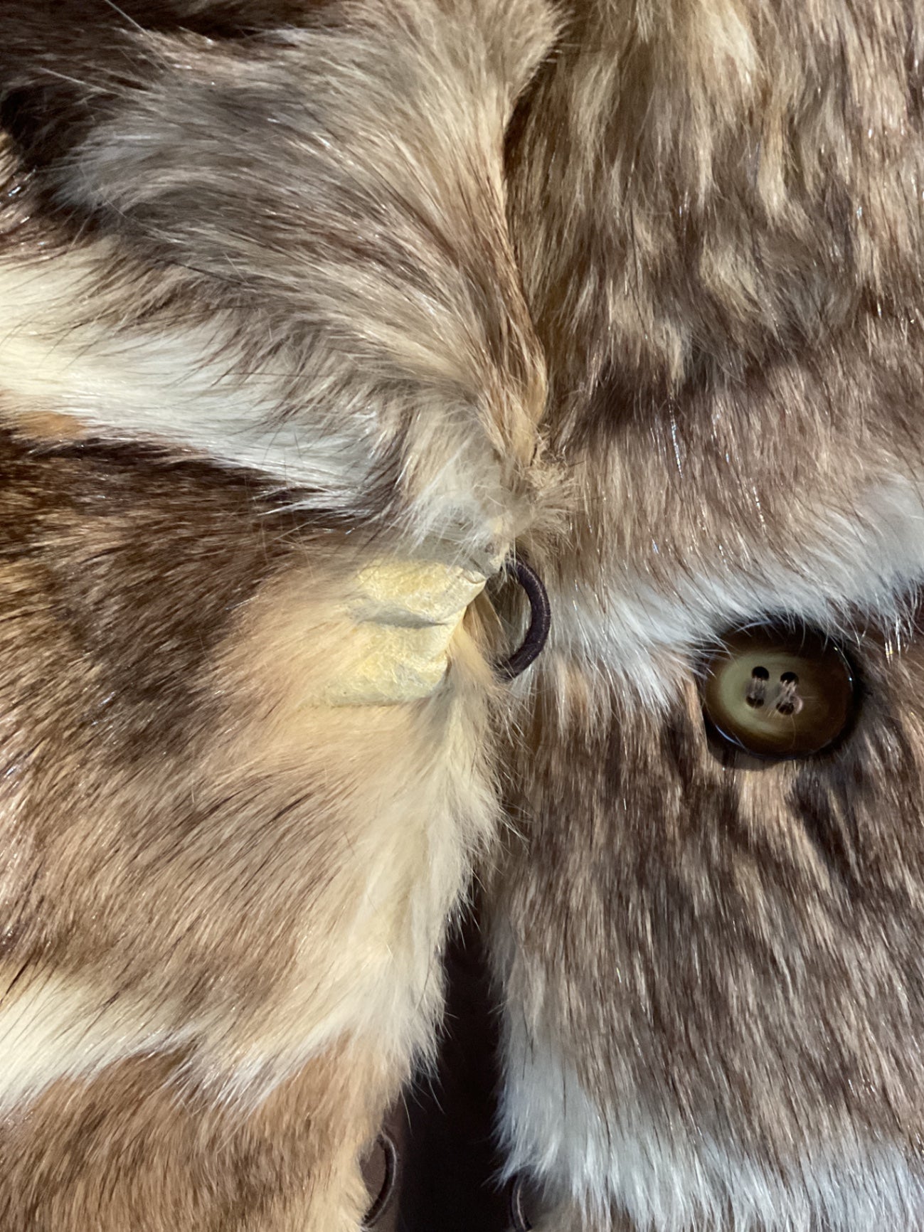 Vintage Felljacke; Y2K (leichte Fellabnutzung an der Knopfleiste)