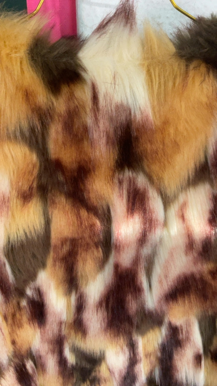 Bunte Faux Fur Weste, Y2K Style, Aprés Ski approved 