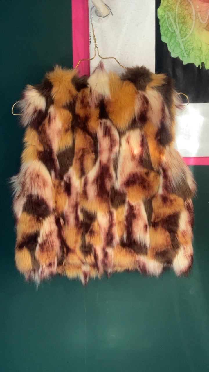 Bunte Faux Fur Weste, Y2K Style, Aprés Ski approved 